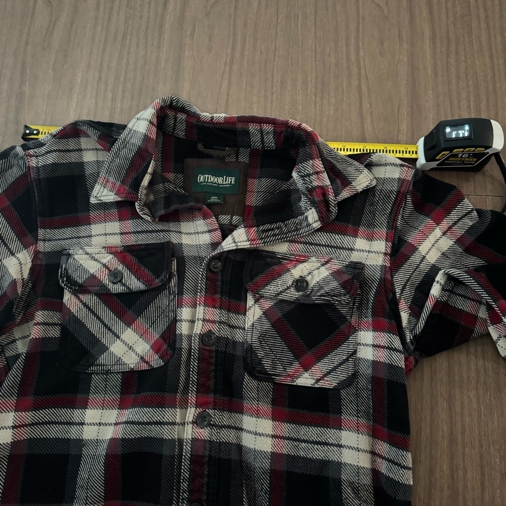 Outdoor Life Thick Flanel Plaid Mens Shirt Medium Red Black Button Front Pockets - Picture 7 of 9